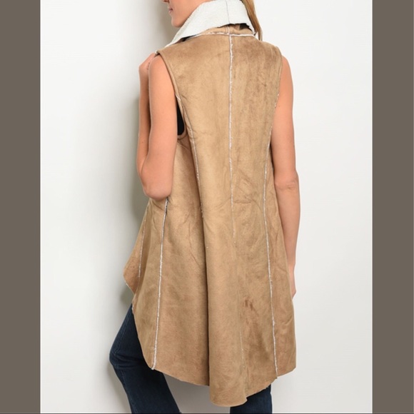 🔥HP🔥Taupe Sherpa Vest - Picture 3 of 4